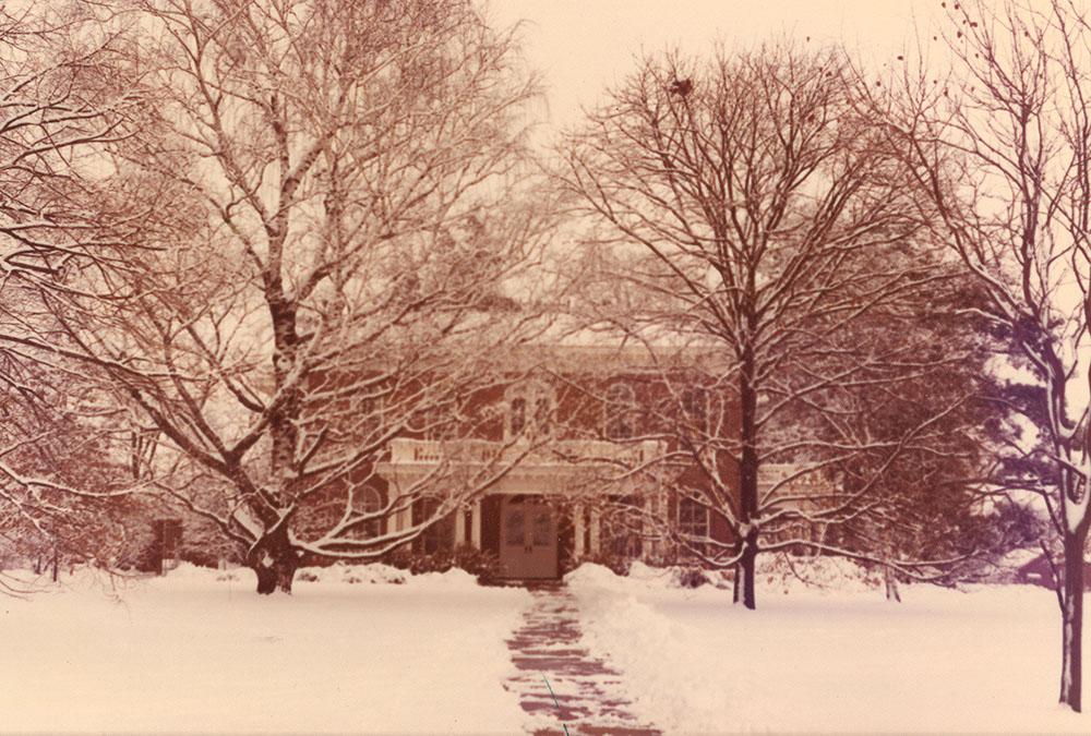 A photo of the Gaunt House in 1977.